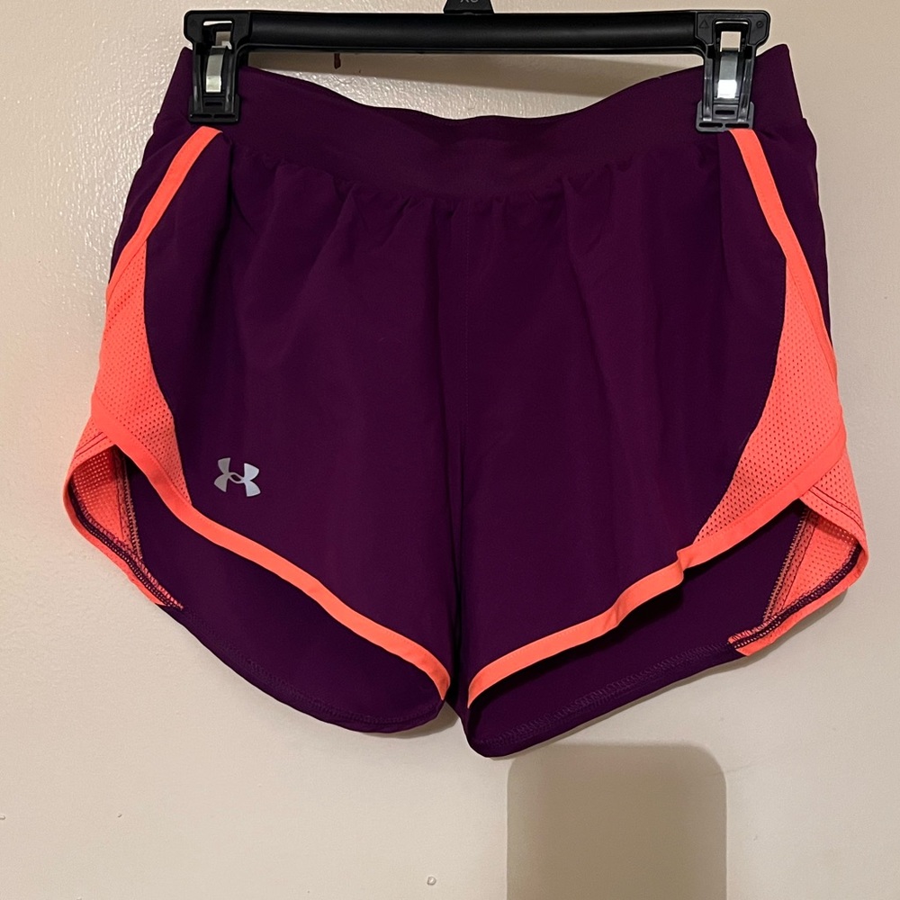Hurley - Work out shorts. XS. Purple & Bright orange.